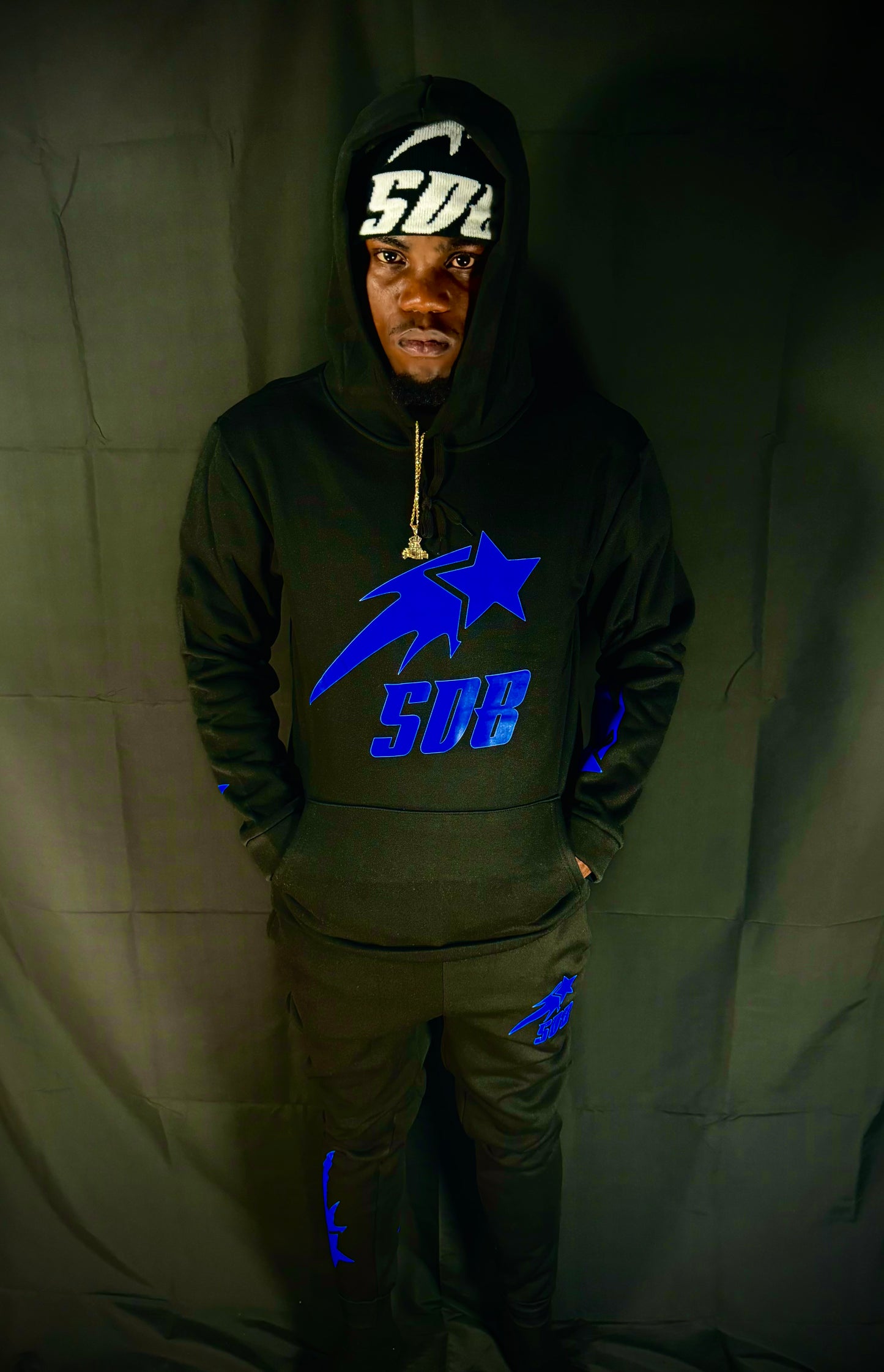 BLACK & BLUE SWEATSUIT